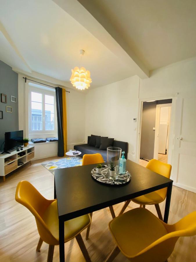 Nid Douillet Sur Plateau Central Clermont-Ferrand Exterior foto