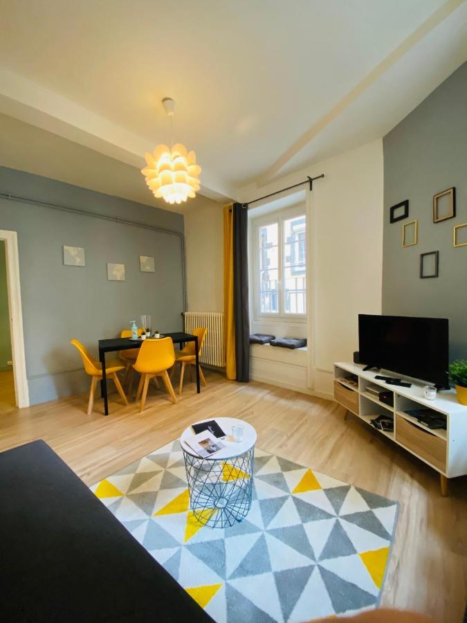 Nid Douillet Sur Plateau Central Clermont-Ferrand Exterior foto
